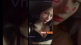 Gái xinh lồn cực múp thủ dâm cực nứng trước gương cực nứng